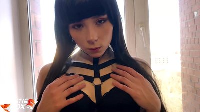 Gorąca Brunetka Sucks Deeply and Sensitive Fucked for Money